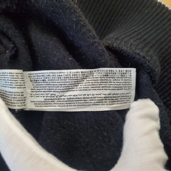 Zumba Keep Dancing Bomber Jacket Bold Black Fitness Wear Zwear Size Medium - Picture 10 of 11